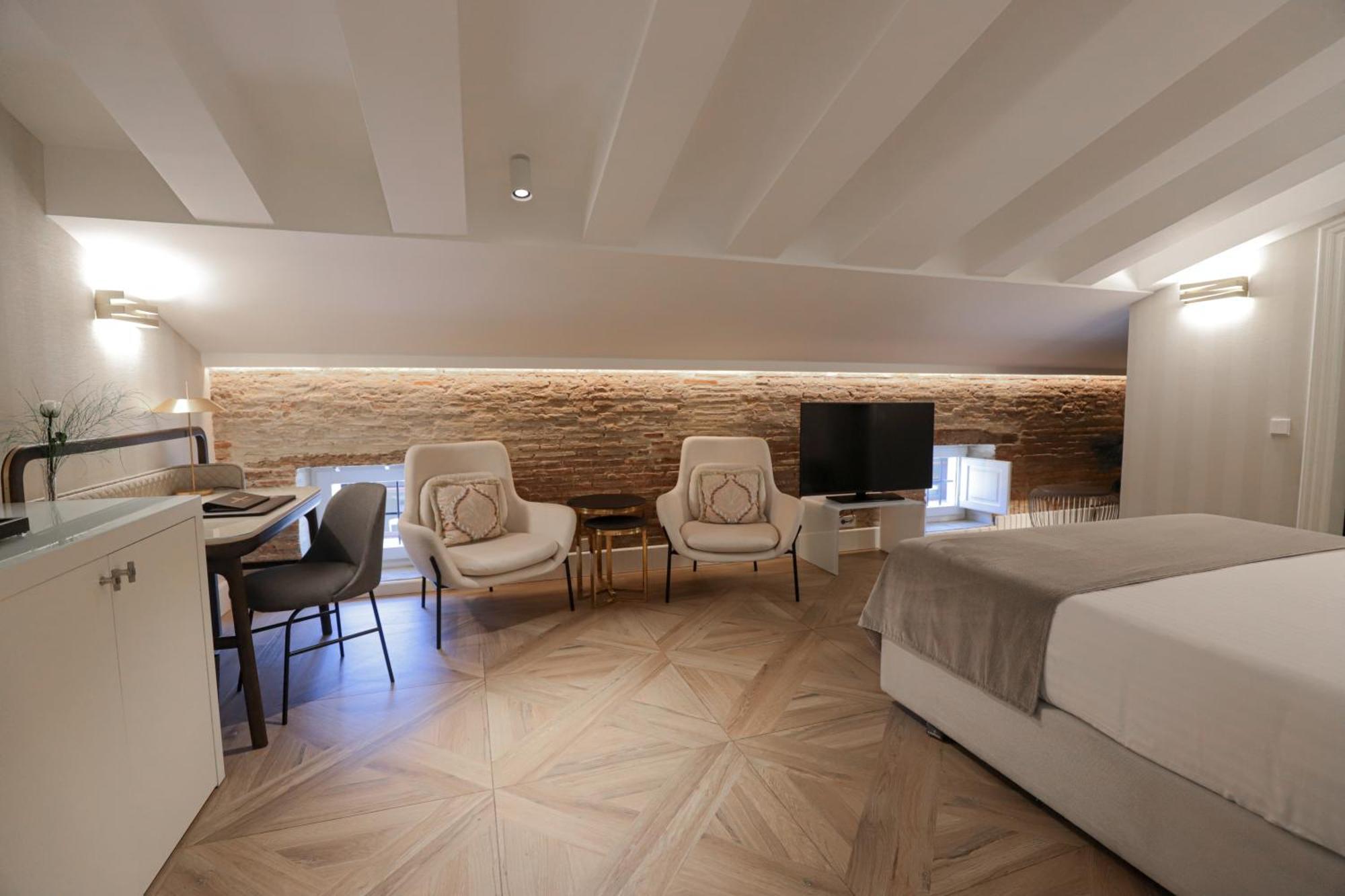 Myr Palacio Vallier Valencia Eksteriør bilde A room at the hotel