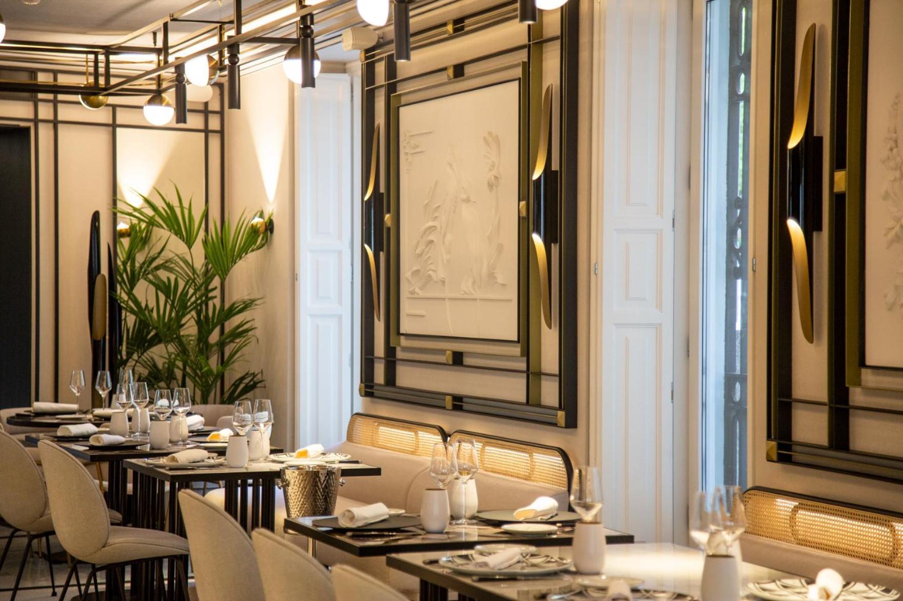 Myr Palacio Vallier Valencia Eksteriør bilde Restaurant L'Atelier de Joël Robuchon in Paris