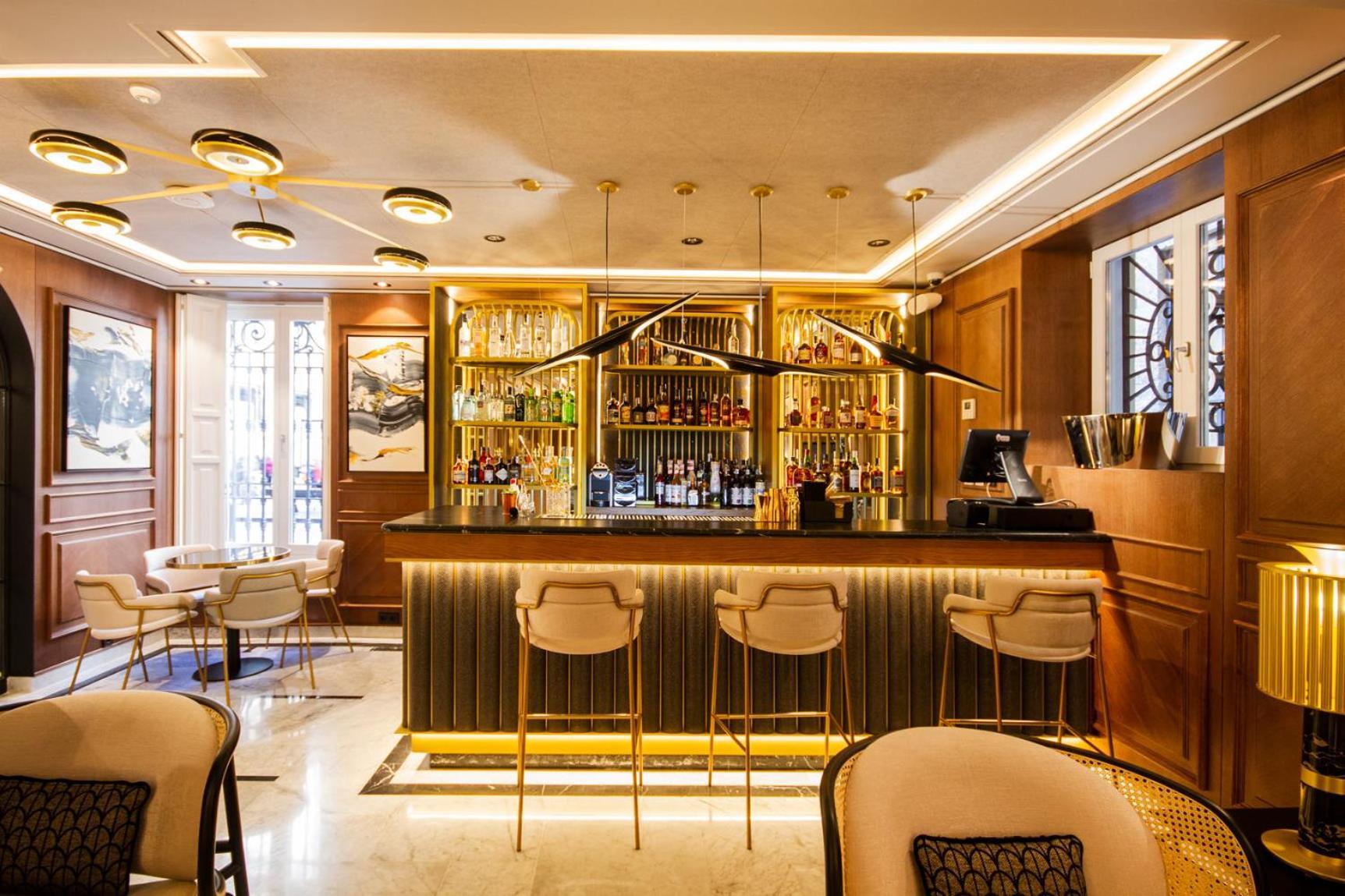 Myr Palacio Vallier Valencia Eksteriør bilde The bar at the hotel