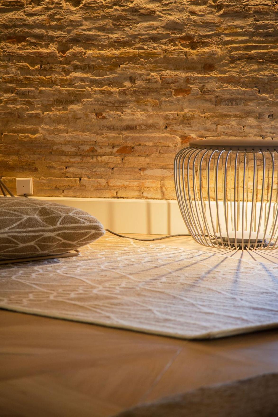 Myr Palacio Vallier Valencia Rom bilde A lamp